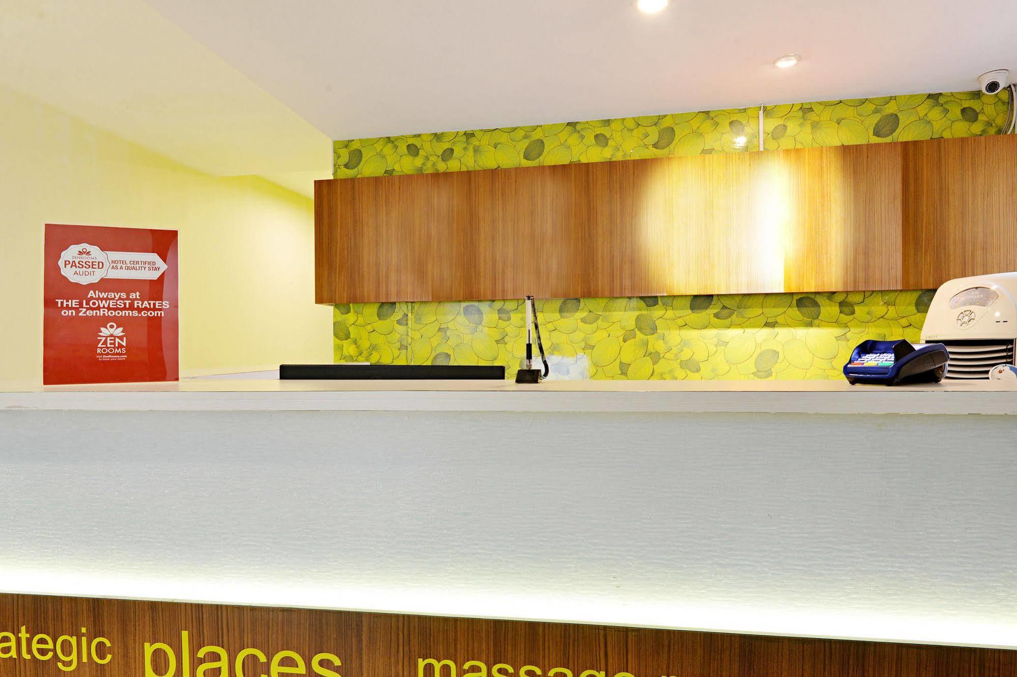 Zen Rooms Basic Tangerang Aeropolis Zewnętrze zdjęcie